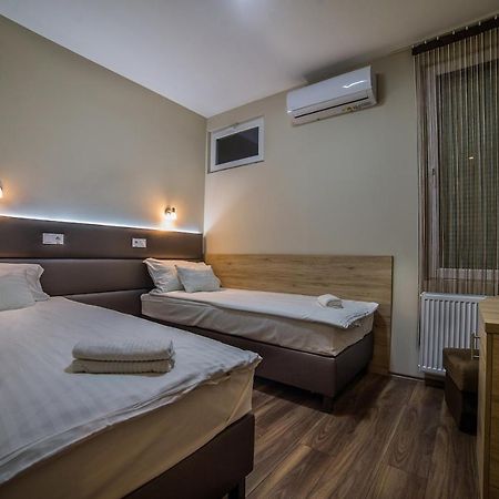 Sztar Motel Etterem Balassagyarmat Eksteriør bilde