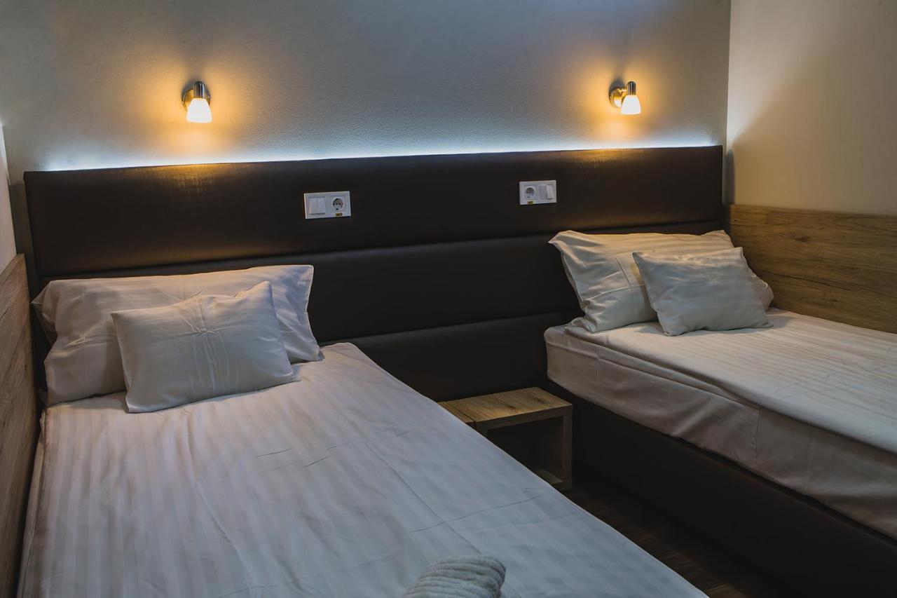 Sztar Motel Etterem Balassagyarmat Eksteriør bilde